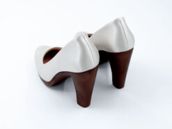 Alternative view of Elegantes tacones beige cómodos